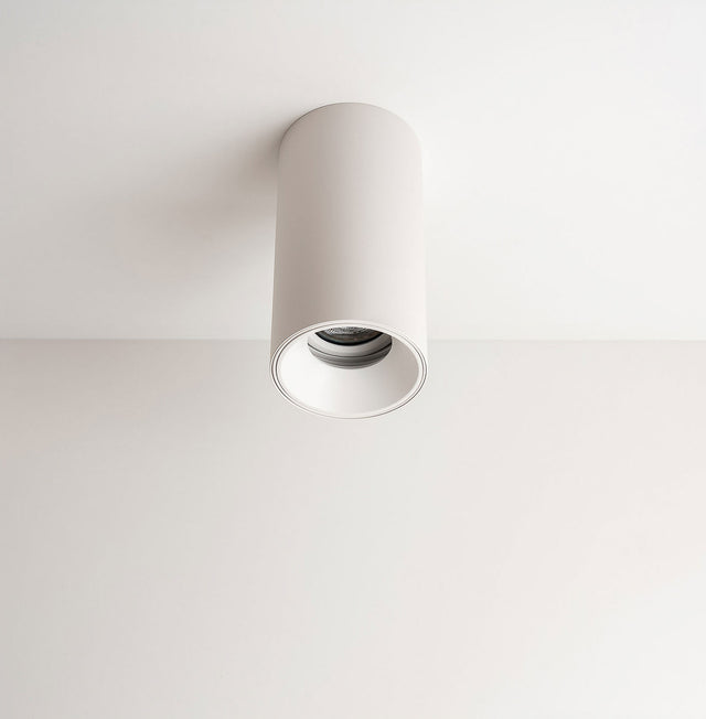 Lustra S.T White